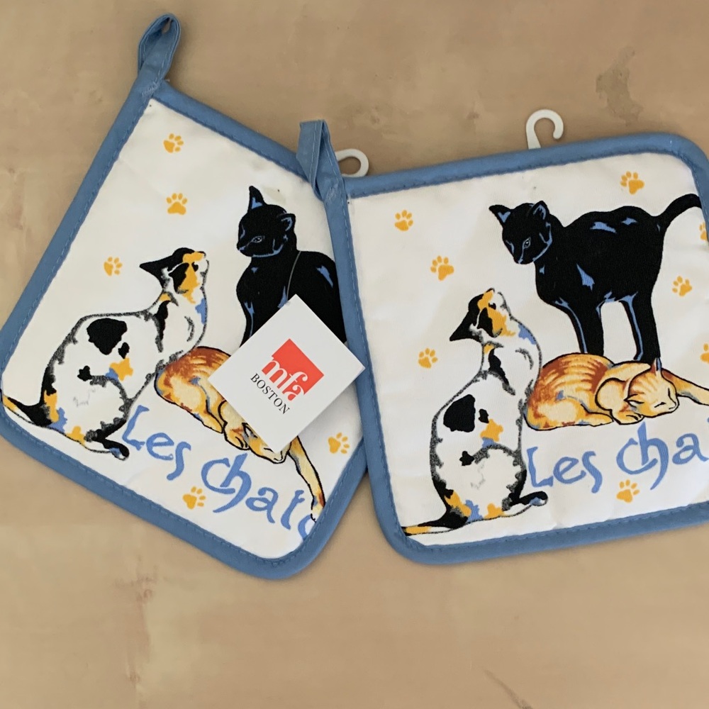 🐈‍⬛🐈 NWT 2 Les Chat oven mitts